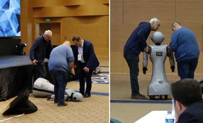 İnsansı robot 'Mini Ada'nın üreticisi: Müziğin ritmine kapılarak sahneden düştü
