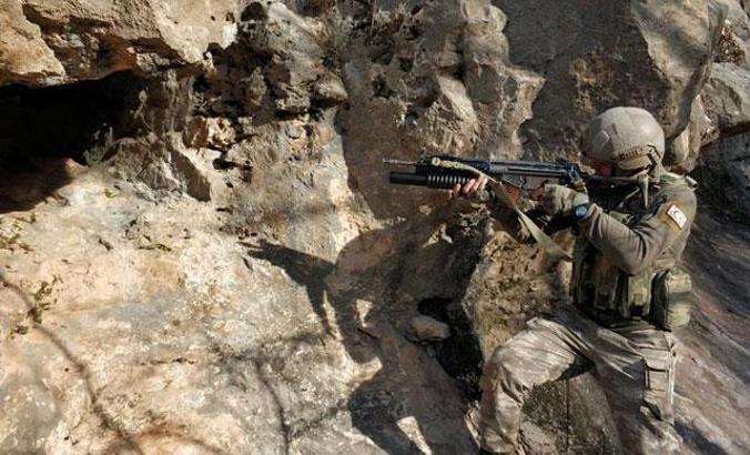 Eruh'ta PKK'lı teröristlerin 6 sığınağı imha edildi