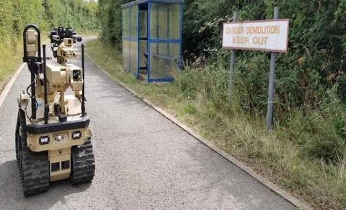 İngiltere ABD’den bomba imha uzmanı robot aldığını duyurdu