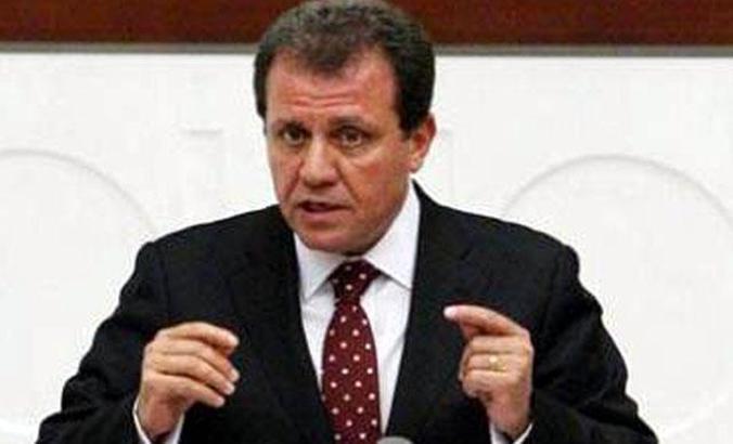 CHP'nin Mersin Büyükşehir Belediye Başkanı adayı Vahap Seçer