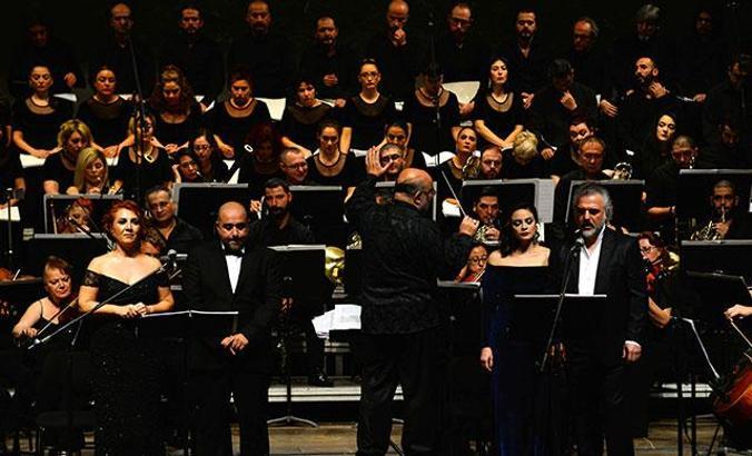 Neşet Ertaş'ın eserlerine senfonik yorum