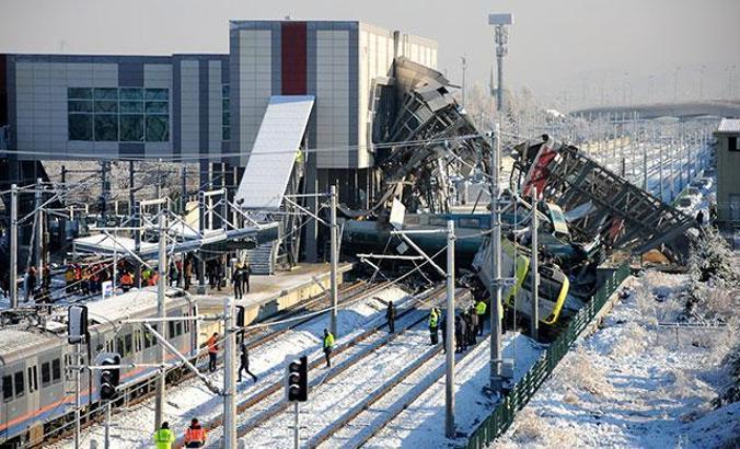 TCDD Bölge Müdürü, tren kazasında makasçı ve hızlı tren makinistini sorumlu tuttu
