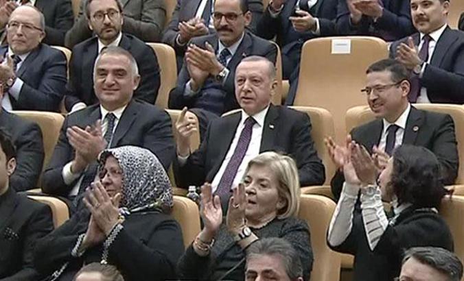 Ünlü bestekar sahneden inerken Erdoğan devreye girdi