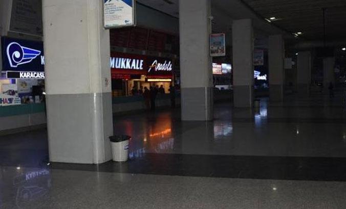 İzmir Otogarı'nda 34 saat sonra elektrik kesintisi sona erdi