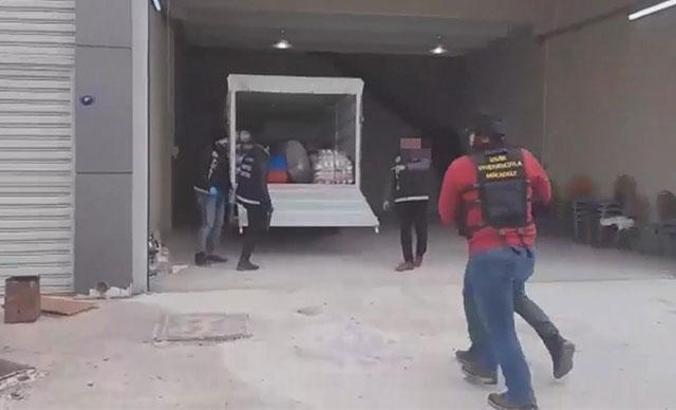 1 tonluk uyuşturucu operasyonunda binbaşı ile birlikte 18 kişi tutuklandı