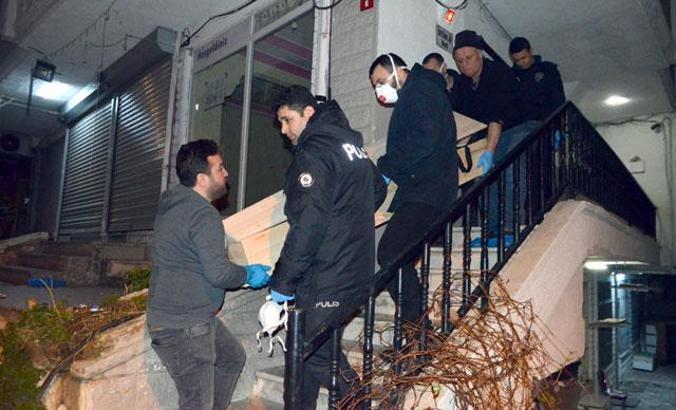Avcılar'da ağır koku yayılan evdeki bazadan kadın cesedi çıktı