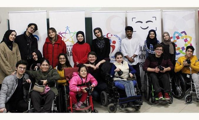 Fotoğrafta da engel kabul etmediler