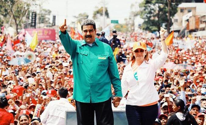 ABD: Diplomatlarımız Venezuela’dan ayrılmayacak