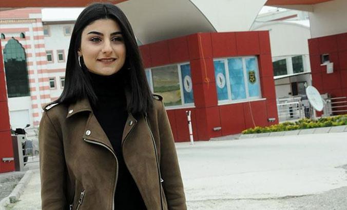 Hukuk öğrencisi, avukat olmadan okuduğu üniversiteye açtığı davayı kazandı