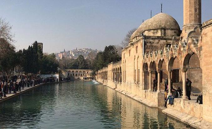 Balıklıgöl Yerleşkesi'ndeki tarihi cami 4 yıldır ibadete kapalı