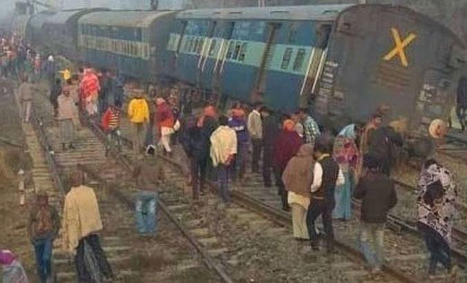Hindistan’da tren kazası: 7 ölü, 20’den fazla yaralı
