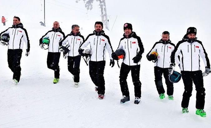 Türkiye Senkronize Kayak Milli Takımı, dünya şampiyonasına hazırlanıyor