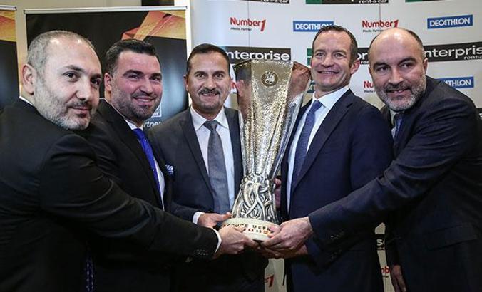 UEFA Avrupa Ligi kupası yeniden İstanbul'da