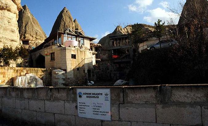 Peribacalarında 15 yapı daha yıkılıyor