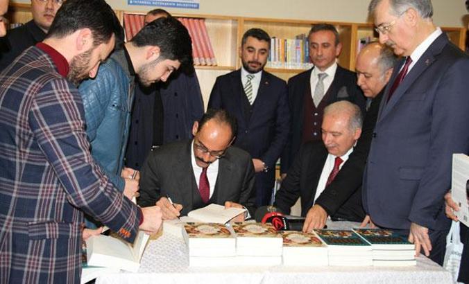 İbrahim Kalın 'Hiç Kapanmayan Kütüphane'nin açılışını yaptı