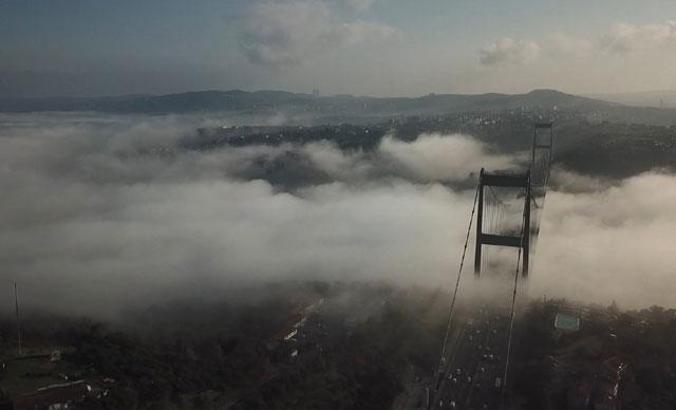 İstanbul'da hava ulaşımına sis engeli