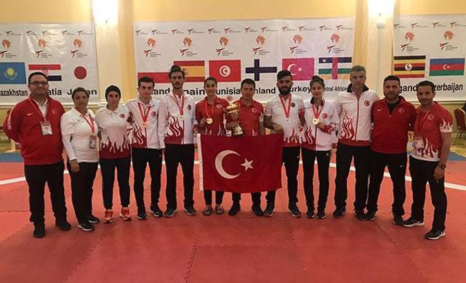Para-taekwondocular Mısır'da zirvede