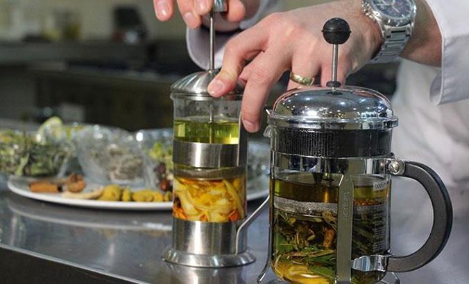 Prof. Dr. Oğuz Özyaral'dan kış çayı tarifi