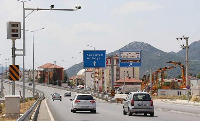 Ceza yiyen sürücü EDS'yi kurşunladı