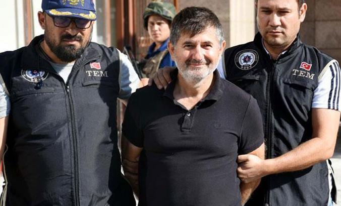 FETÖ'nün sosyal medya uzmanı, 'para trafiği'ni inkar etti