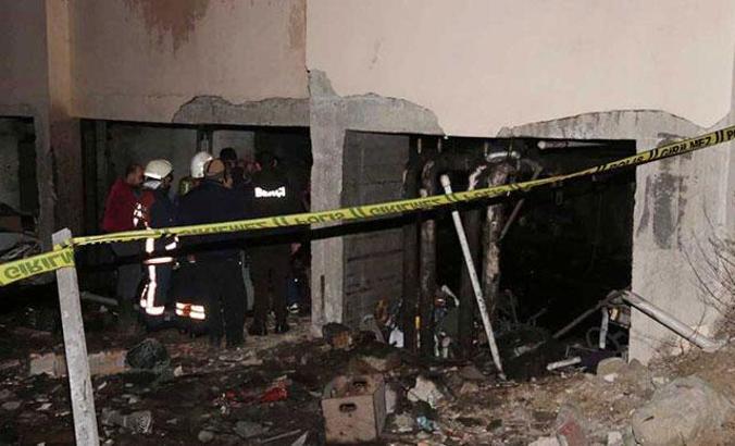 Apartmanın patlayan kalorifer kazanı, ortalığı savaş alanına çevirdi