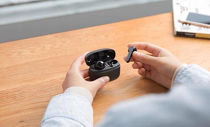 Anker’in kablosuz kulaklığı Amazon Türkiye’de