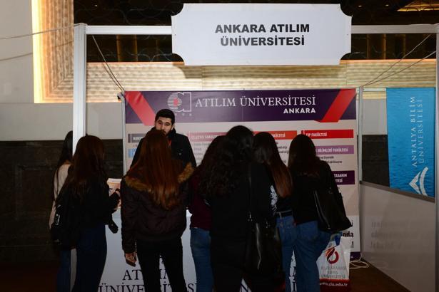Atılım Üniversitesi'ne Adana'da yoğun ilgi