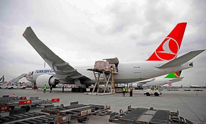 Topkapı ve Dolmabahçe Sarayı'ndaki eserler Japonya'ya taşındı