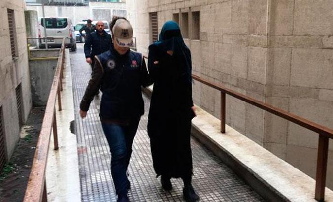 Bursa'da yakalanan DEAŞ'lı kadın terörist İnterpol'e teslim edildi