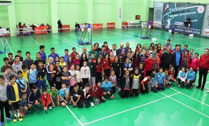 Badminton Federasyonu Başkanı Özmekik: Altyapıyı 2024'e hazırlıyoruz