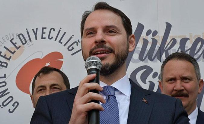 Bakan Albayrak: Belediye başkanı vatandaşıyla omuz omuza olmalı, terör örgütüyle değil