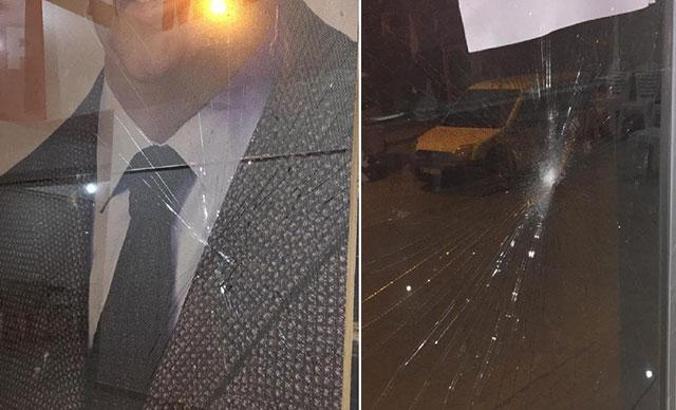 AK Parti seçim merkezine taşlı saldırı: 2 gözaltı