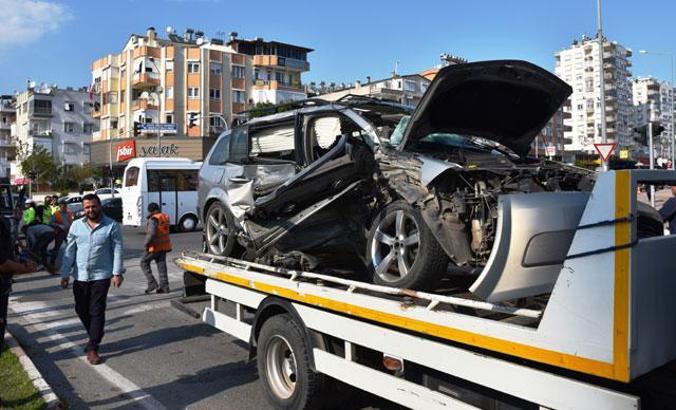 Antalya'da kaza: 1 ölü, 3 yaralı