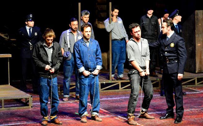 Esaretin Bedeli, Dünya Tiyatro Günü’nde Beylikdüzü’nde sahnelendi