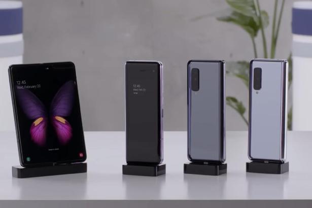 Galaxy Fold'un ekranı katlanırken görüntülendi