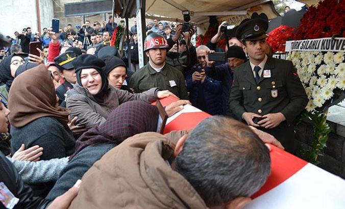 Şehit Sözleşmeli Er Mustafa Ergen'i 10 bin kişi uğurladı