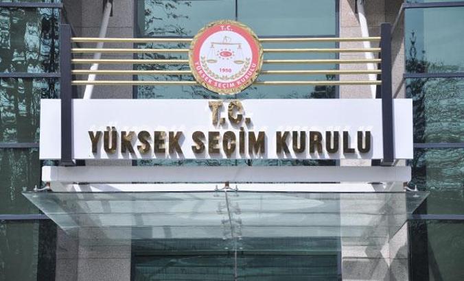 TRT, İstanbul ve Ankara'da sayımı süren oylar için YSK'ya 'canlı yayın' başvurusunda bulundu