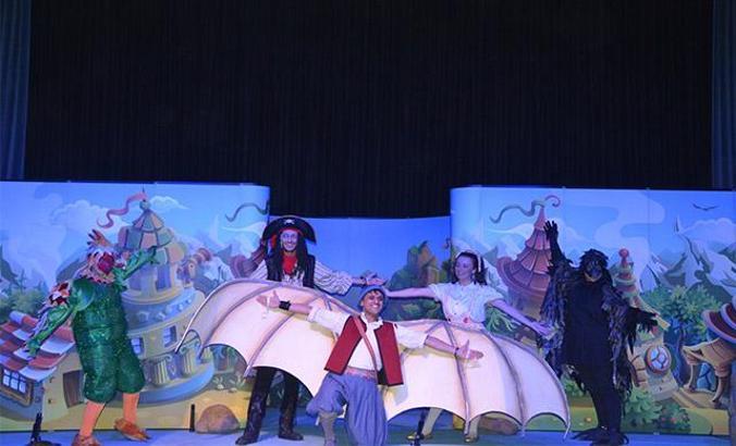 Küçük Hezarfen çocuklarla buluştu