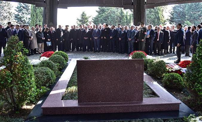 Turgut Özal ölümünün 26. yılında mezarı başında anıldı