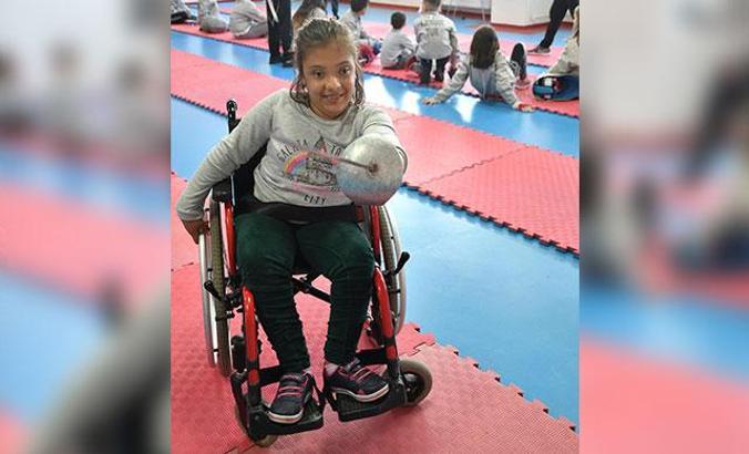 Spina bifida hastası Gülbahar'ın ay-yıldız hayali