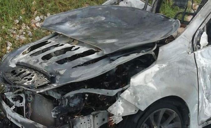 Korkunç olay! Küle dönen aracın bagajından ceset çıktı