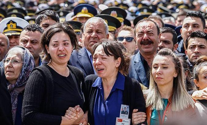 Şehitler son yolculuğuna uğurlandı