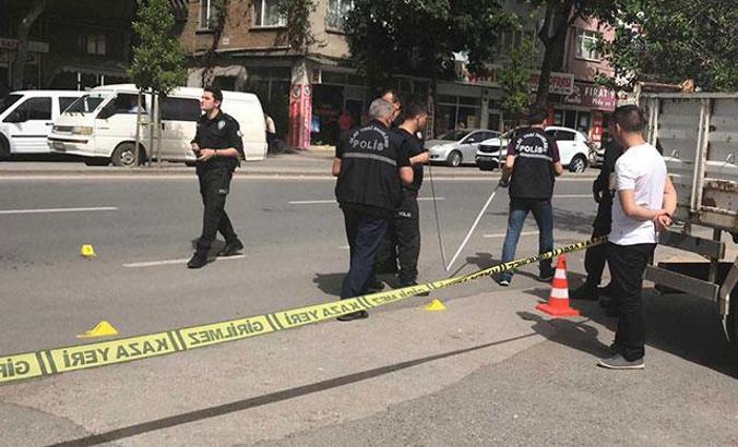 Caddede karşılaştığı husumetlisini bıçaklayarak, öldürdü