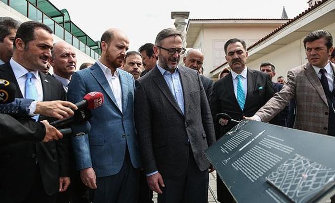Okçular Vakfı'nda restore edilen 11 menzil taşı sergileniyor