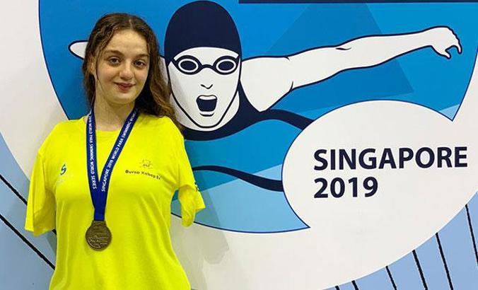Sümeyye Boyacı, Singapur'dan altın madalya ile döndü