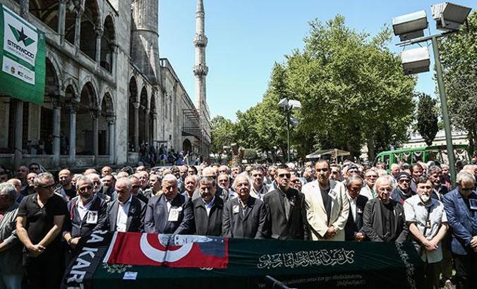 Duayen gazeteci Ulvi Yanardağ son yolculuğuna uğurlandı