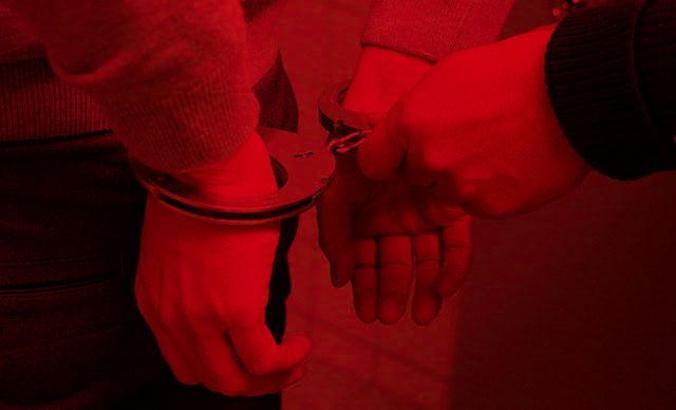 Pazar parası yüzünden tartıştığı karısını bıçakla öldürdü