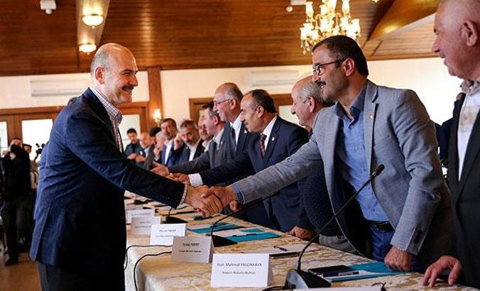 İçişleri Bakanı Soylu: Yaşlılar 'bize eksik pusula verildi' diyor