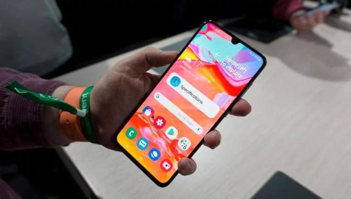 Galaxy A70 için yeni güncelleme yayınlandı