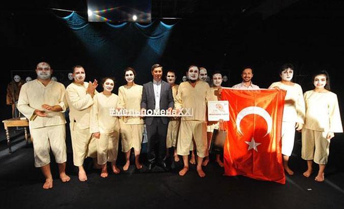 Maltepe Belediye Tiyatrosu’na yurtdışından çifte ödül